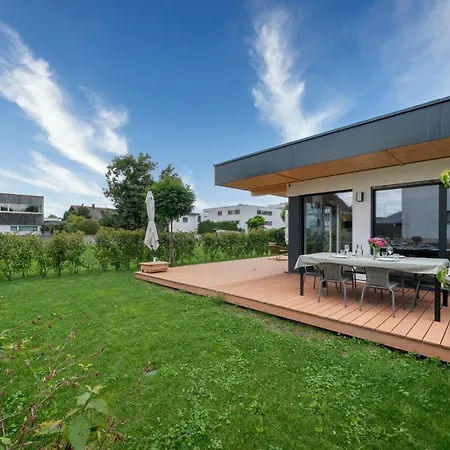 Moderner In Seenaehe * Hard