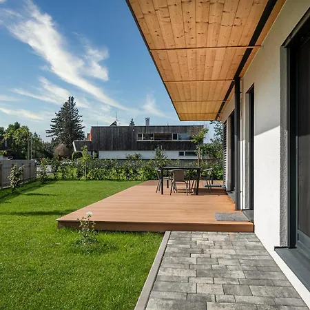 Moderner In Seenaehe Tatil Evi *